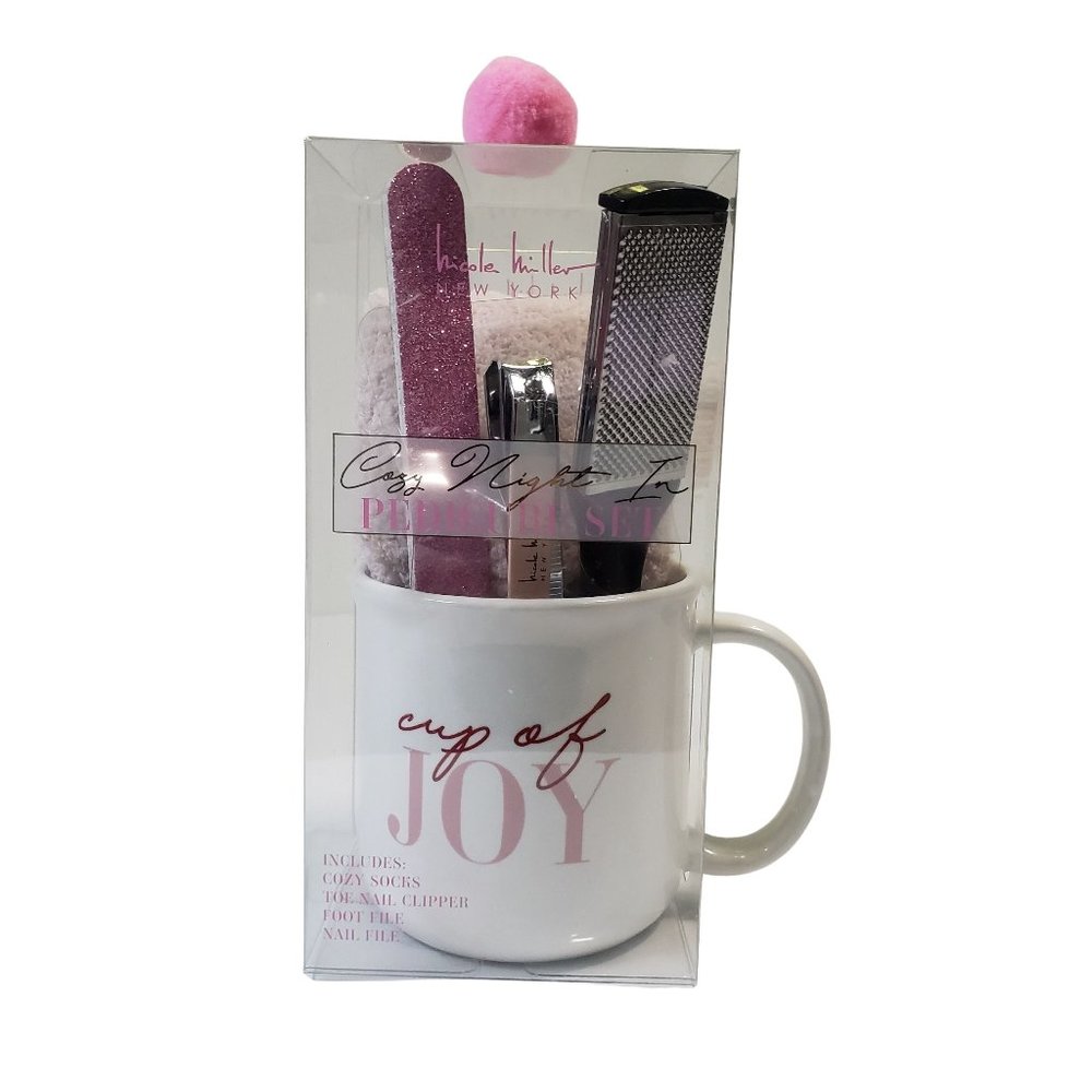 🌺Nicole Miller Cozy Night In Pedicure Set  Perfect for Relaxation and Pampering